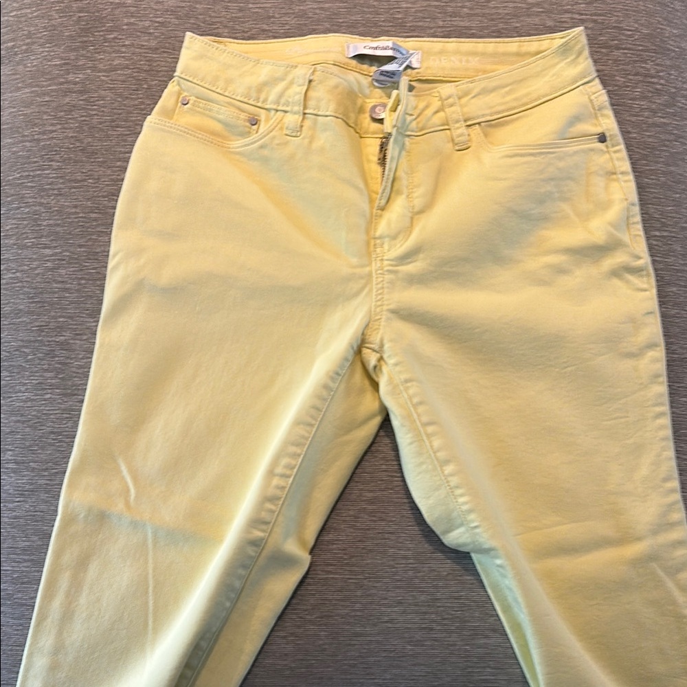 Croft & Barrow Yellow Women's Capri Jeans size 4